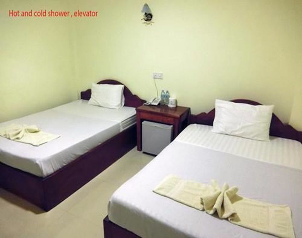First Hotel Battambang Exterior foto